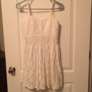 White lace Dress